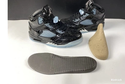 JORDAN AIR 633068-010 RETRO 5 "DOERNBECHER" DB 1207